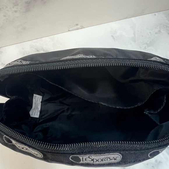 NWOT Lesportsac Dome Cosmetic Bag - Picture 4 of 4